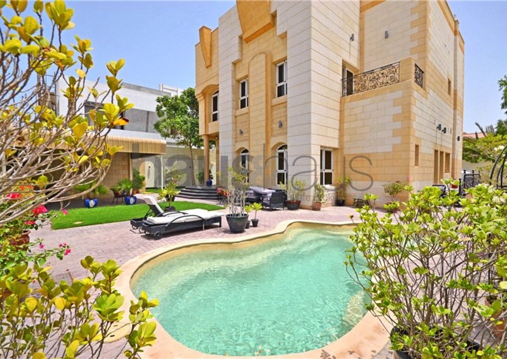 4 Bedroom Villa to rent in Umm Sequim 2, Dubai haus & haus