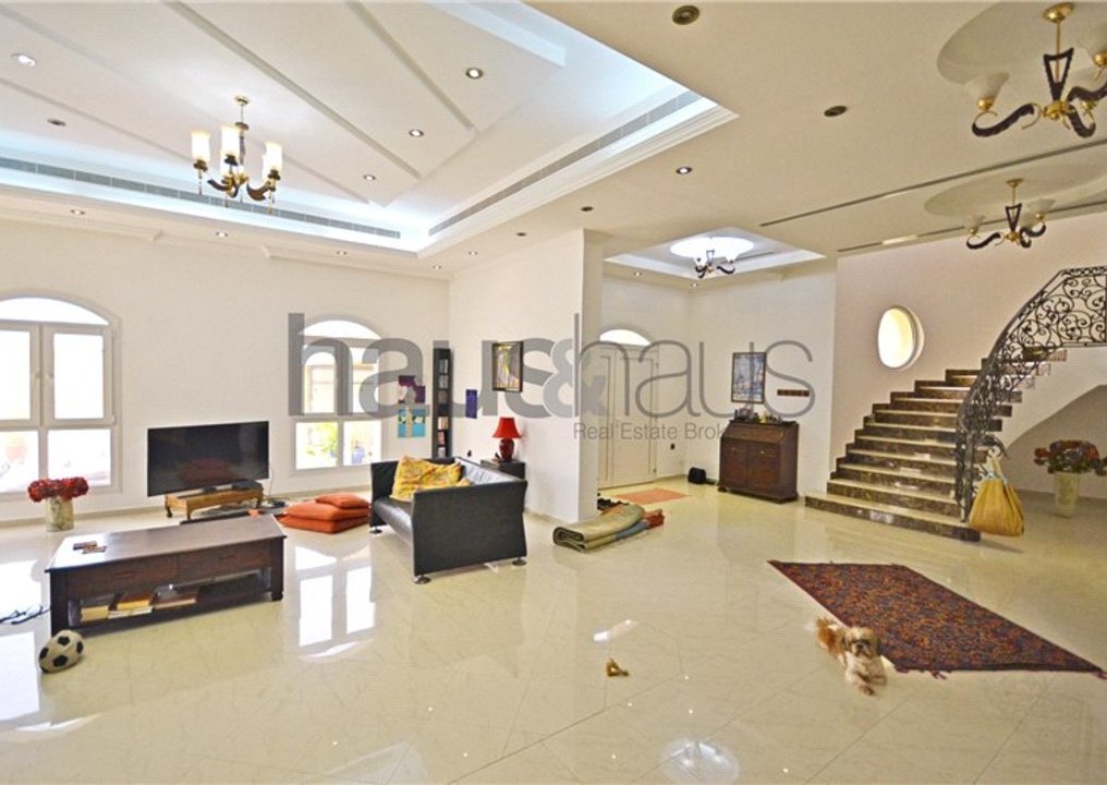 4 Bedroom Villa to rent in Umm Sequim 2, Dubai haus & haus