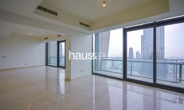 Get 4Bedroom Spacious Villa Acacias Pictures