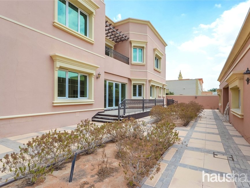 5 Bedroom Villa to rent in Al Barsha, Dubai haus & haus