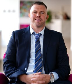 Craig Negahban Greens & Views Consultant