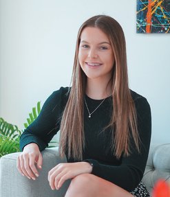 Georgina Reah Greens & Views Consultant