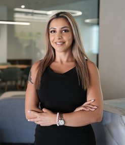 Katrin Tavangar Off Plan & Investment Consultant
