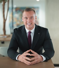 Louis Rumens Downtown Consultant