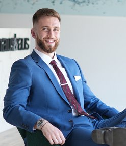 Luke Wellens Tilal Al Ghaf Consultant