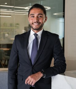 Omar AlAnani Dubai Hills Estate Consultant