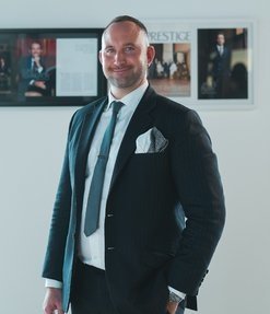 Rowan Beale Dubai Marina Consultant
