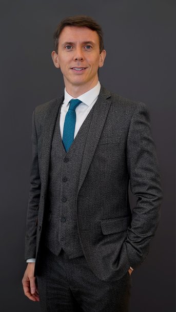 Andrew Harris