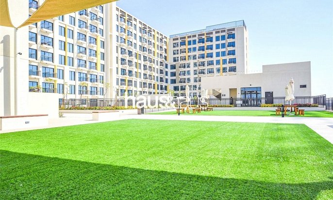 property leasing Town Square