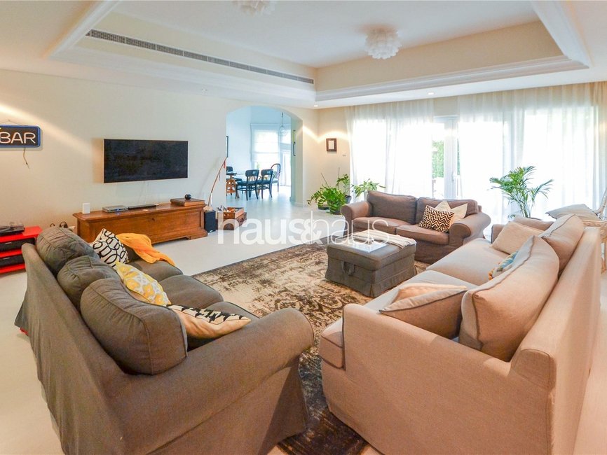 4 Bedroom townhouse for sale in Townhouses - view - 4