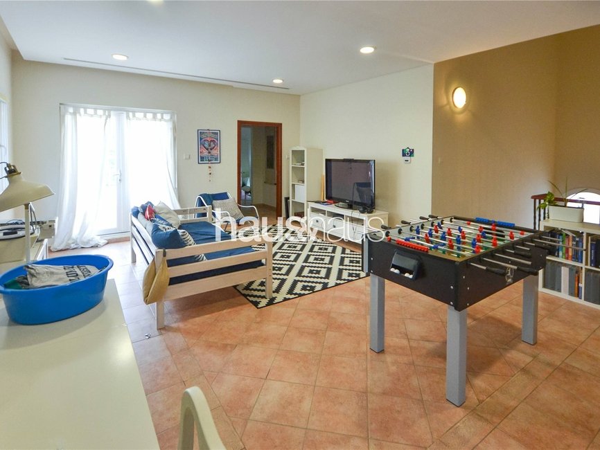 4 Bedroom townhouse for sale in Townhouses - view - 11