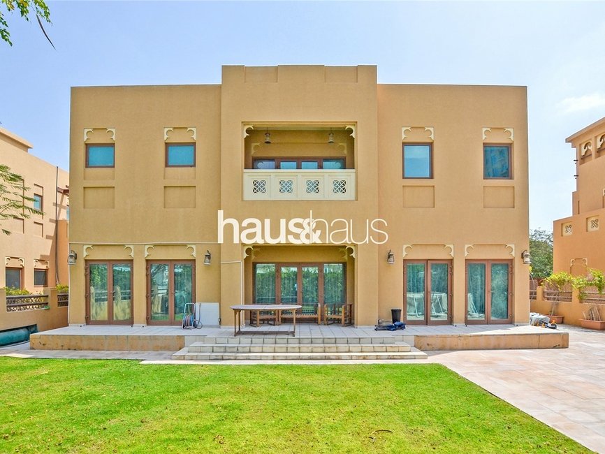 3 Bedroom villa for sale in Dubai Style - view - 1