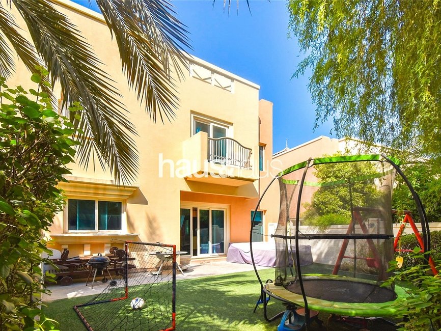 4 Bedroom townhouse for sale in Oliva - view - 1