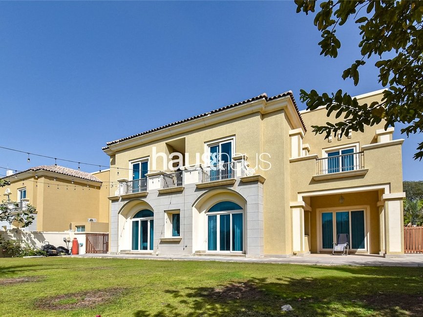 5 Bedroom villa for sale in Oliva - view - 2