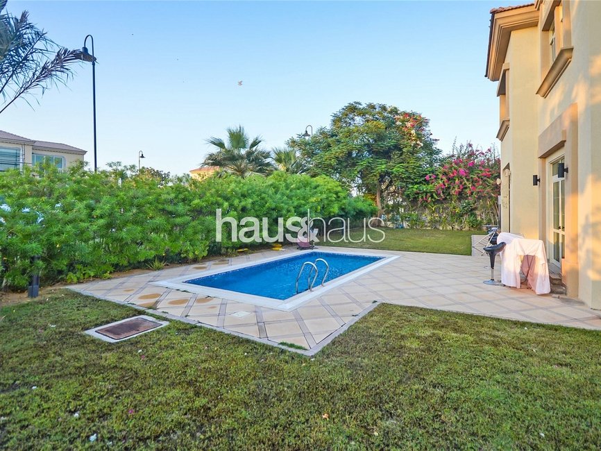 4 Bedroom villa for sale in Entertainment Foyer - view - 8
