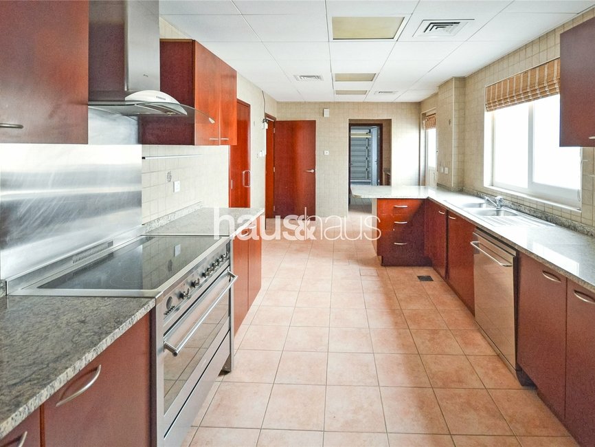 3 Bedroom townhouse for sale in Townhouses Area - view - 7