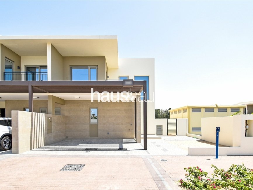 4 Bedroom Townhouse for rent in Camelia 1 - view - 2
