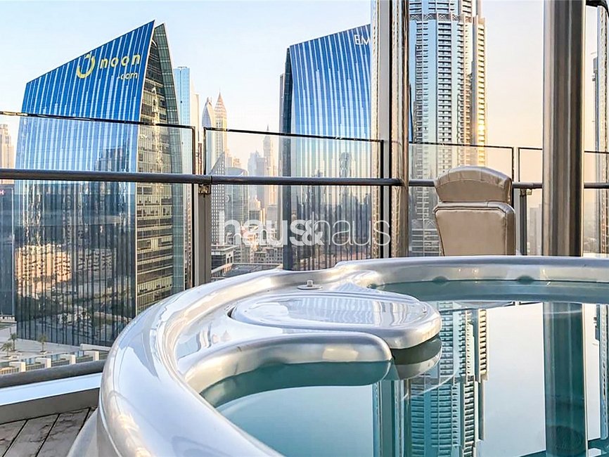 4 Bedroom Apartment for rent in Burj Khalifa - view - 1