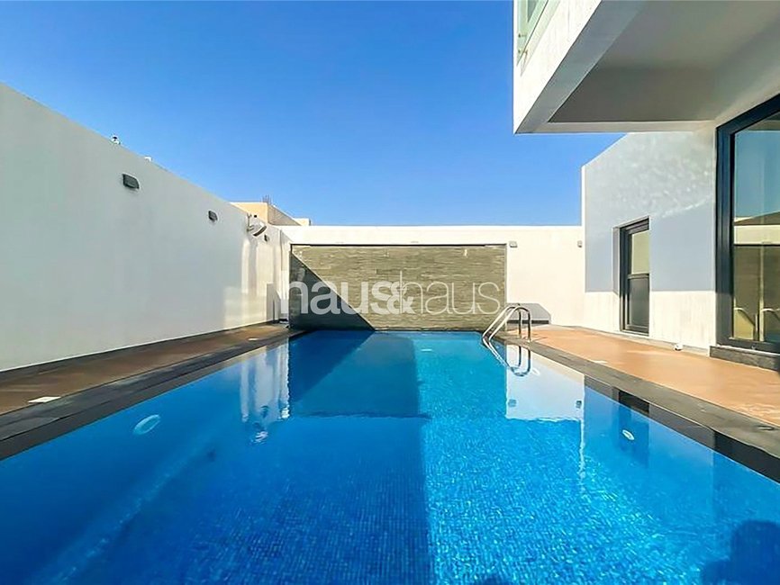 6 Bedroom villa for sale in Al Wasl Villas - view - 1