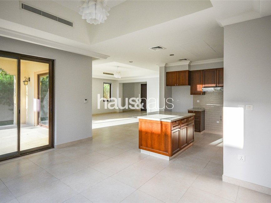 4 Bedroom villa for rent in Palma - view - 12