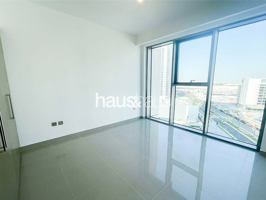 1 Bedroom Apartment for sale in 17 Icon Bay - view - 6