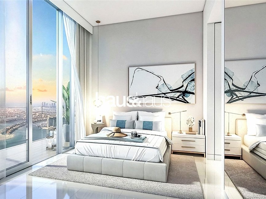 8 Bedroom  for sale in Grand Bleu Tower 2 - view - 7