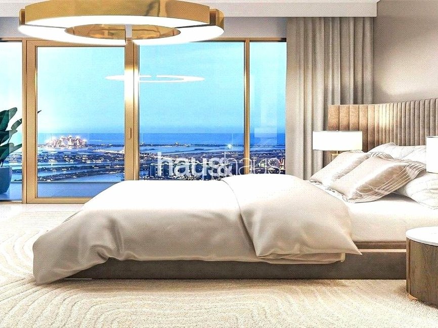8 Bedroom  for sale in Grand Bleu Tower 2 - view - 13