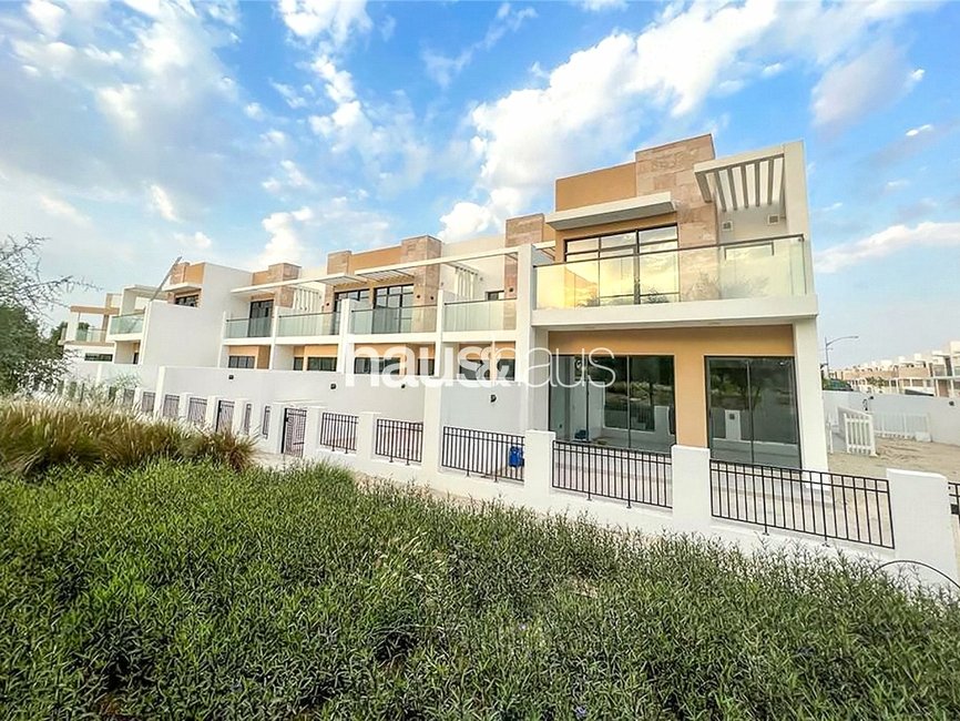 4 Bedroom townhouse for sale in Marbella - view - 9