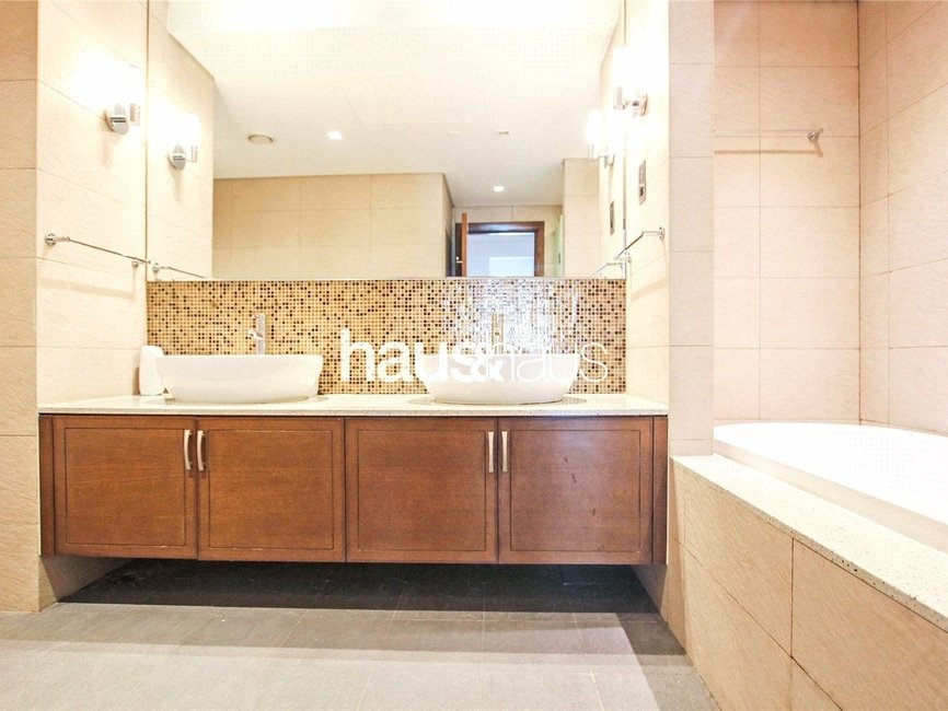 3 Bedroom Apartment for sale in Marina Residences 1 - view - 8